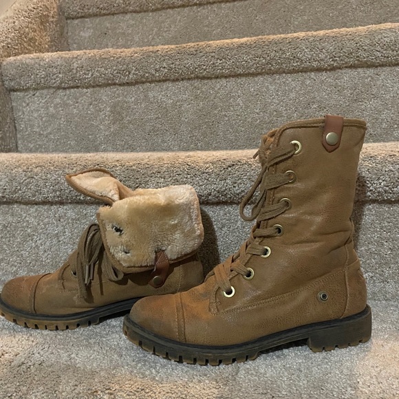 Roxy 2-way wearable boot with fur lining - Picture 1 of 7